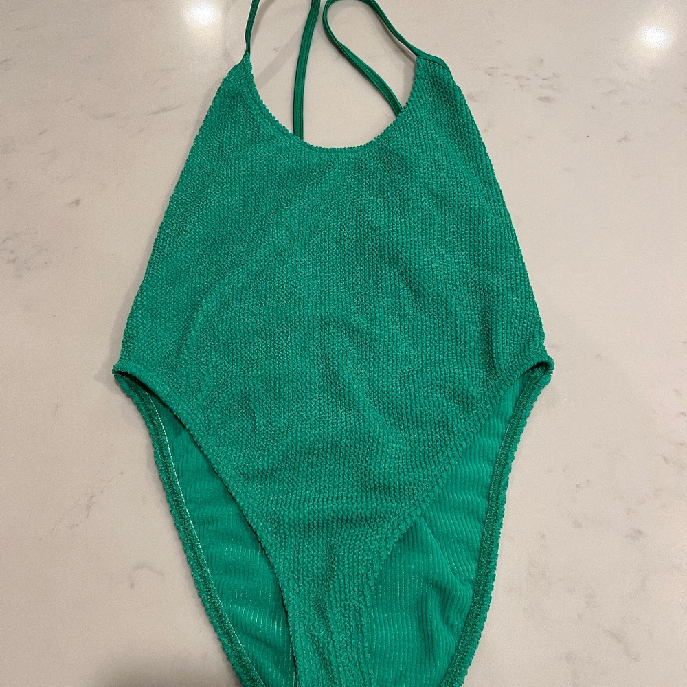 Good American one piece swimsuit